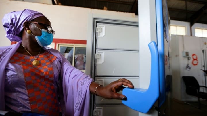 Congeladores Meling de temperatura ultrabaja en África CDC
